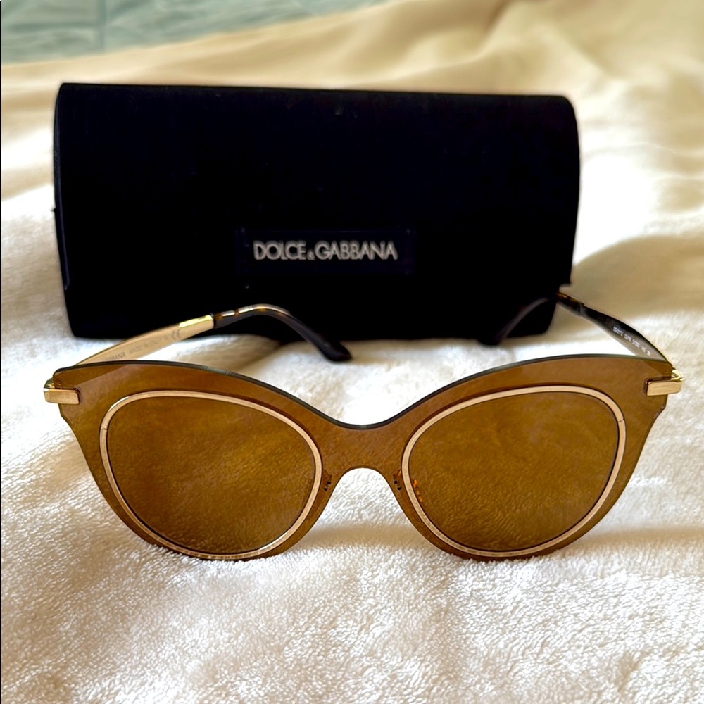 Dolce & Gabbana Brown Cat-Eye Sunglasses (authentic)